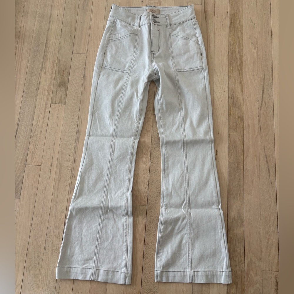 Badgley Mischka Women's Hollywood High Rise Flare Jeans - Light Gray